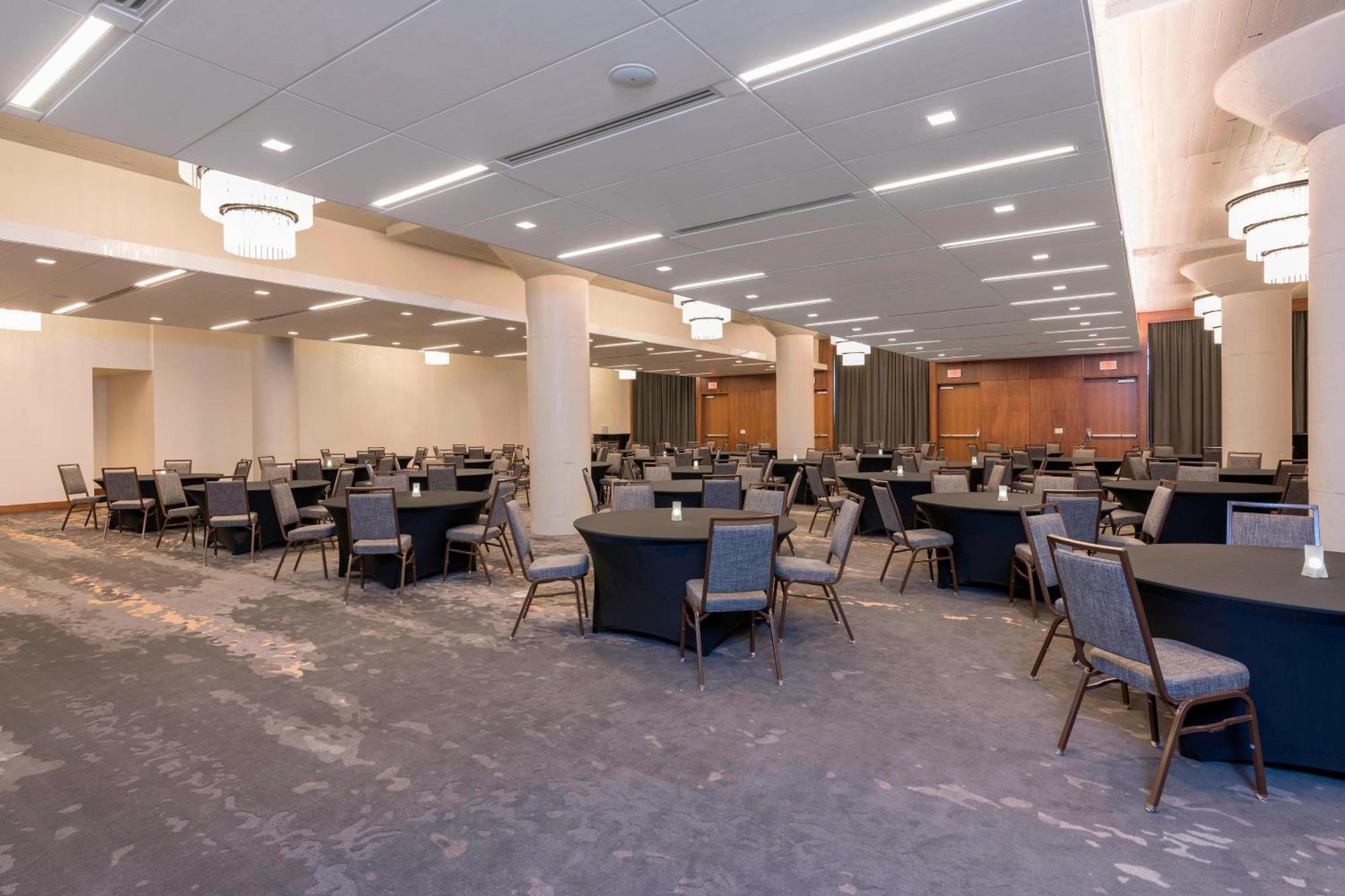 Courtyard By Marriott Waterloo Cedar Falls Eksteriør billede