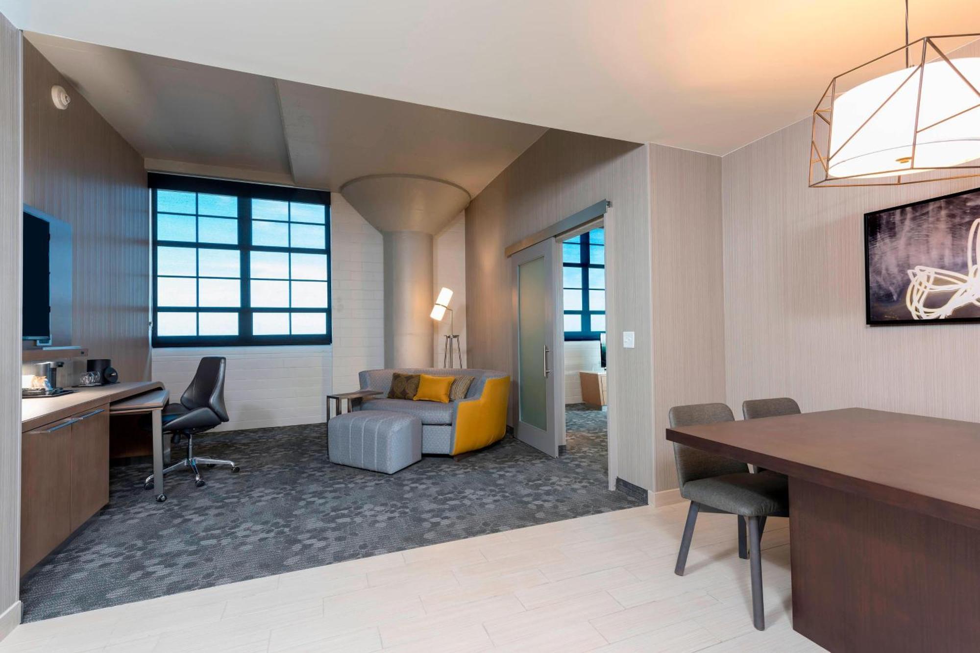 Courtyard By Marriott Waterloo Cedar Falls Eksteriør billede