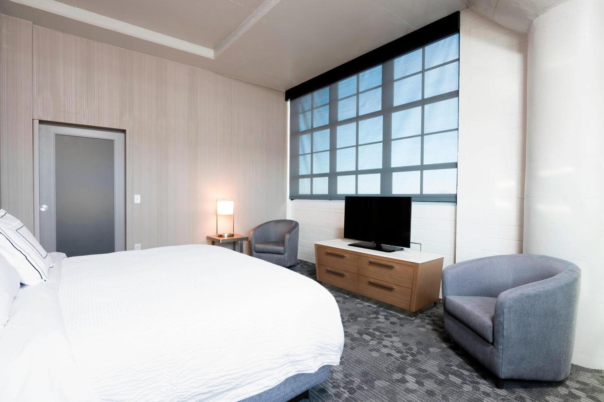 Courtyard By Marriott Waterloo Cedar Falls Eksteriør billede